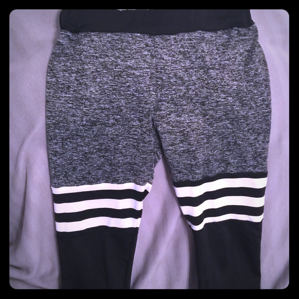 Bombshell style workout leggings